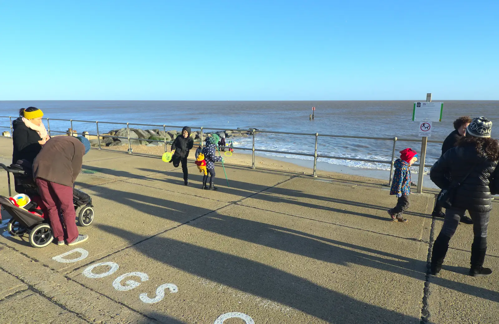 On the promenade at Southwold, from Boxing Day in Southwold, Suffolk - 26th December 2016