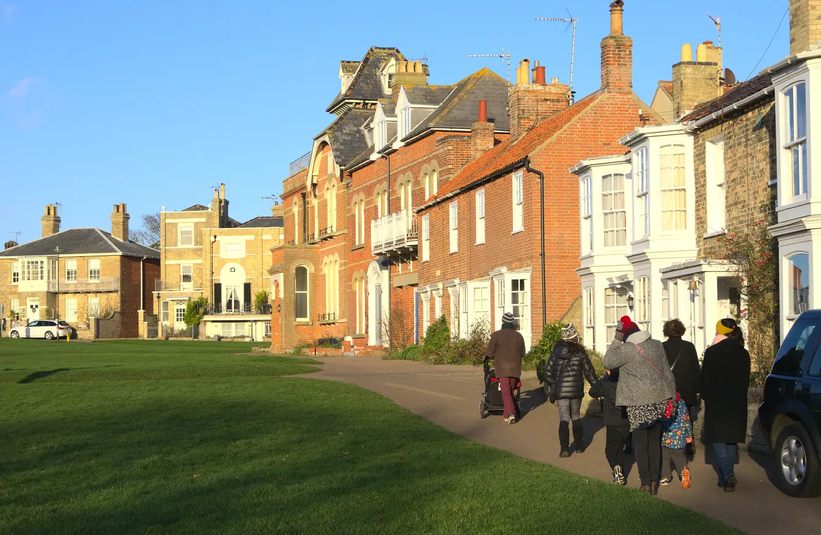 Walking past the nice houses on South Green, from Boxing Day in Southwold, Suffolk - 26th December 2016