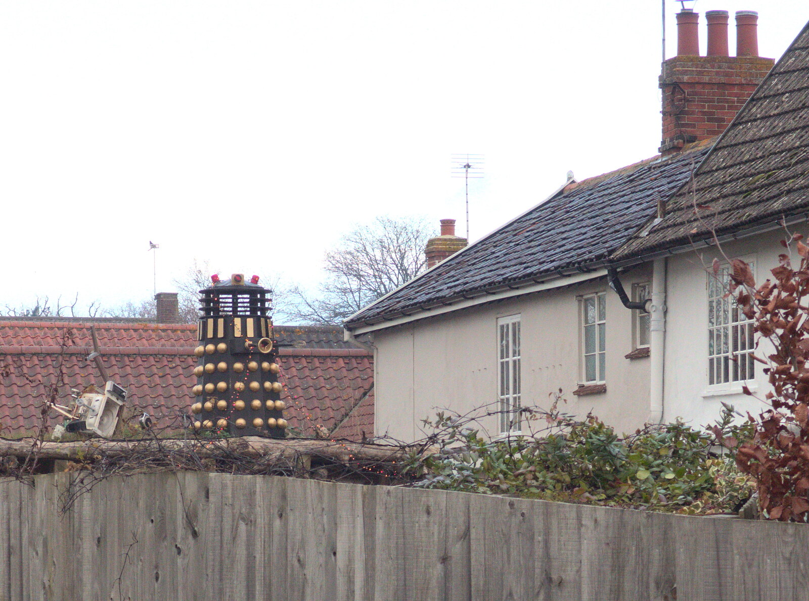 The Fair Green Dalek from New Year's Eve, The Oaksmere, Brome, Suffolk - 31st December 2016