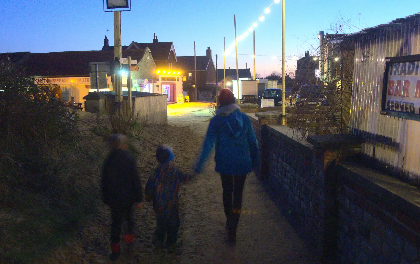 We walk back to the car park, from Horsey Seals and Sea Palling, Norfolk Coast - 2nd January 2017