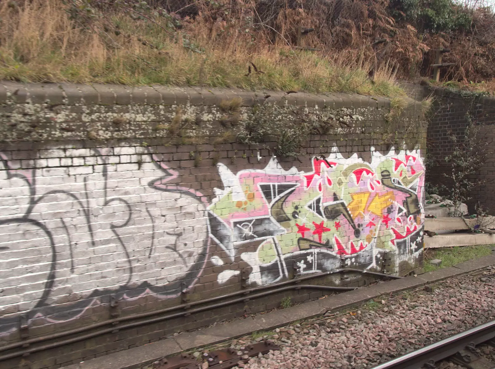 Graffiti on the railway, from Grandad's Fire and SwiftKey Moves Offices, Eye and Paddington - 23rd January 2017