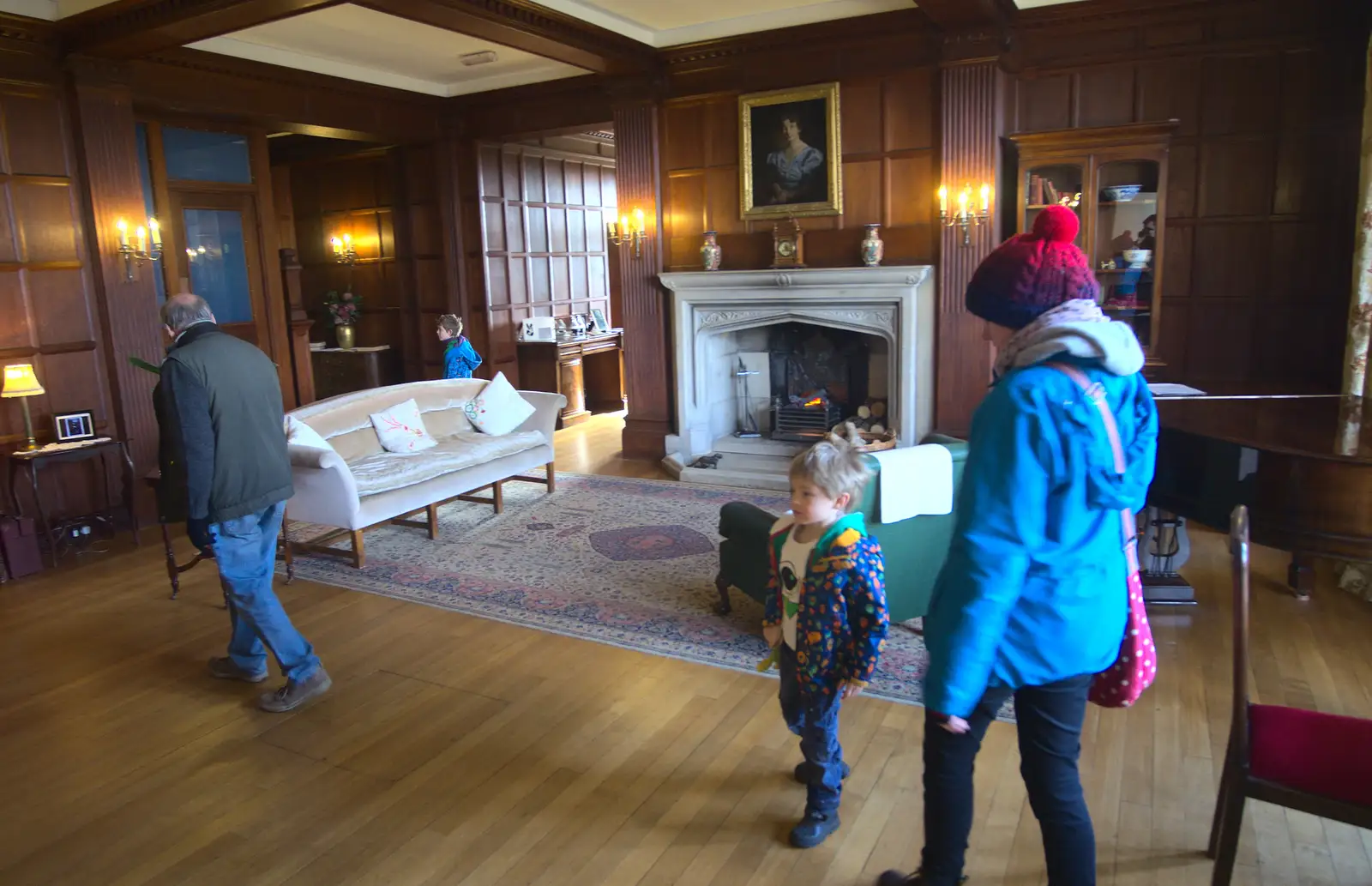 Oak panelling all round, from A Trip to Sutton Hoo, Woodbridge, Suffolk - 29th January 2017