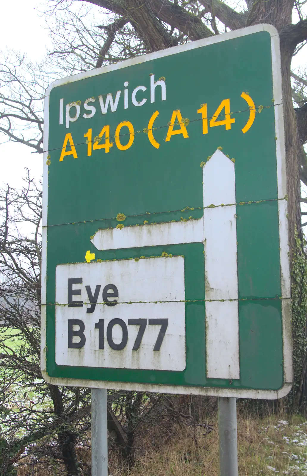 An ancient road sign, from A Snowy Day, Brome, Suffolk - 12th February 2017