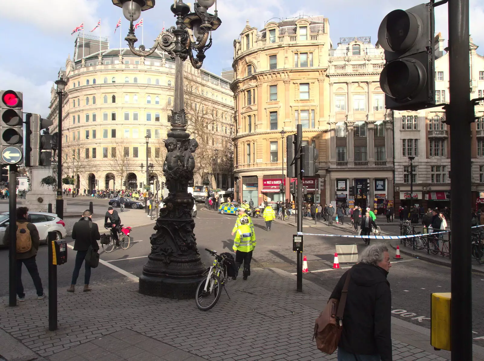 The Mall is sealed off at Admiralty Arch, from Digger Action and other March Miscellany, Suffolk and London - 21st March 2017