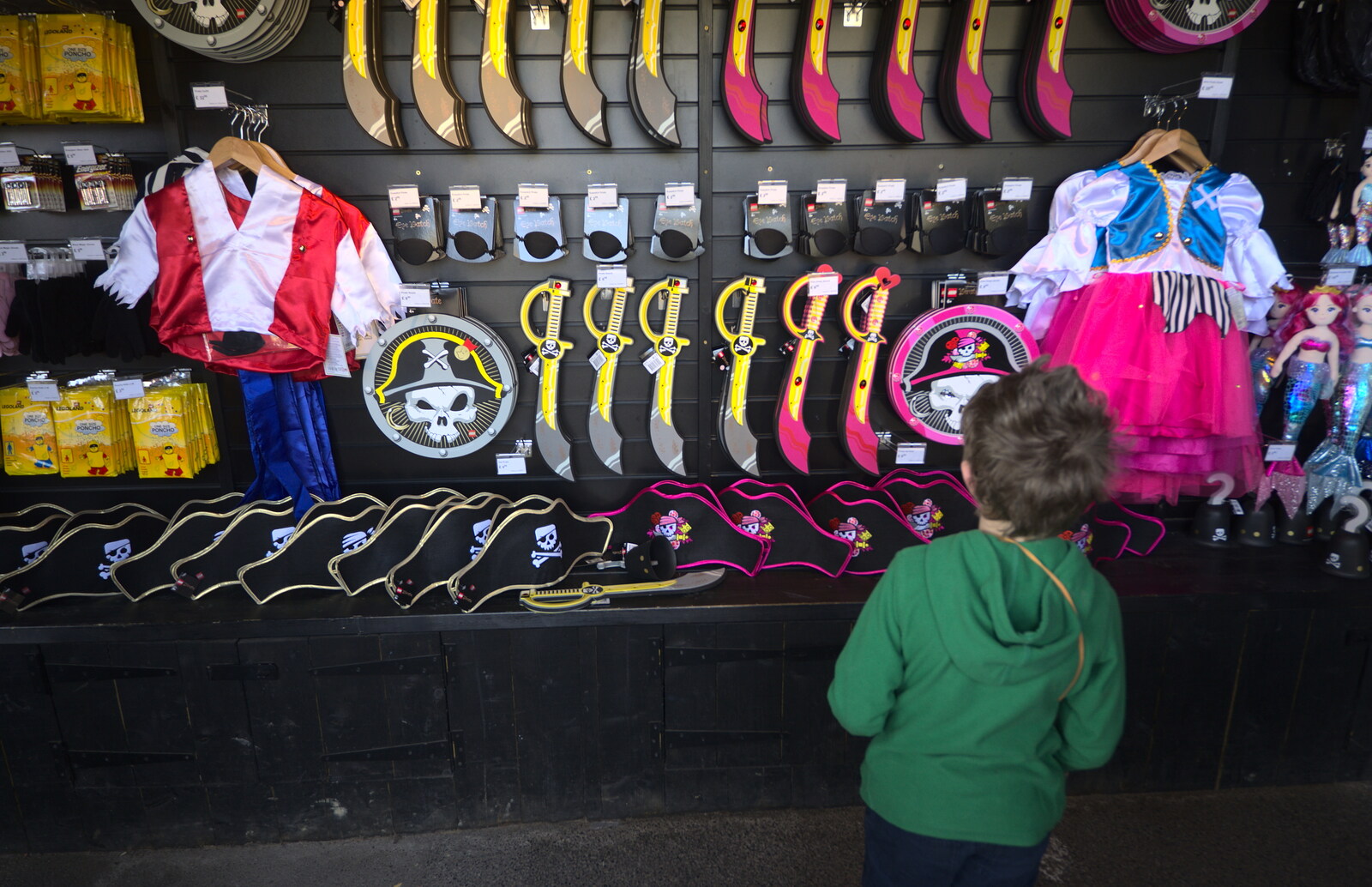 Fred looks at knives and stabbing weapons from A Trip to Legoland, Windsor, Berkshire - 25th March 2017