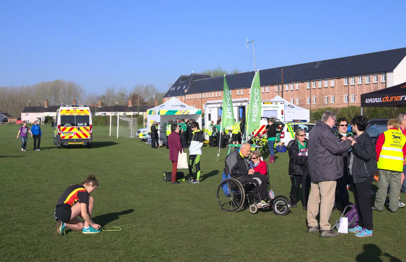 Tying shoelaces sets the scene at Maltings Meadow, from The Black Dog Festival of Running, Bungay, Suffolk - 2nd April 2017