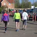 Isobel and Allyson warm up, The Black Dog Festival of Running, Bungay, Suffolk - 2nd April 2017