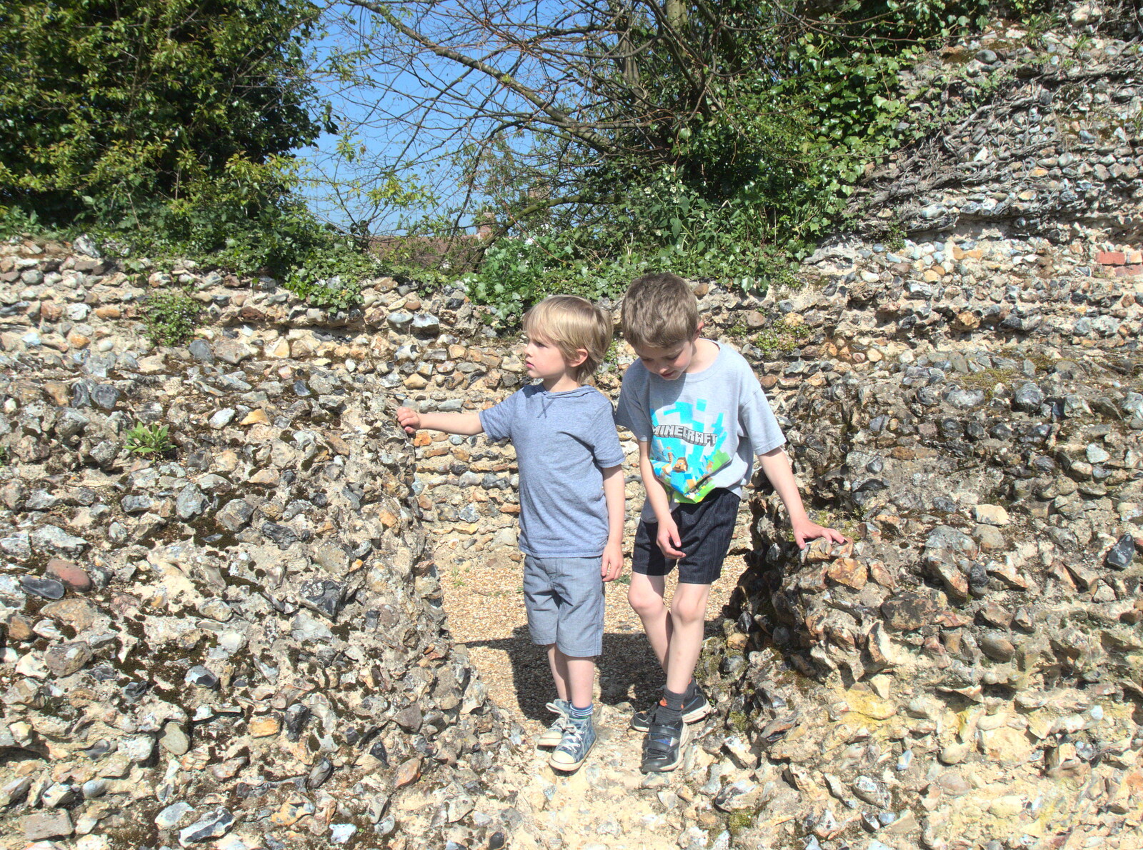 Harry and Fred on the original 1160AD wall from Cycling to Bigod's Castle, Eye, Suffolk - 9th April 2017