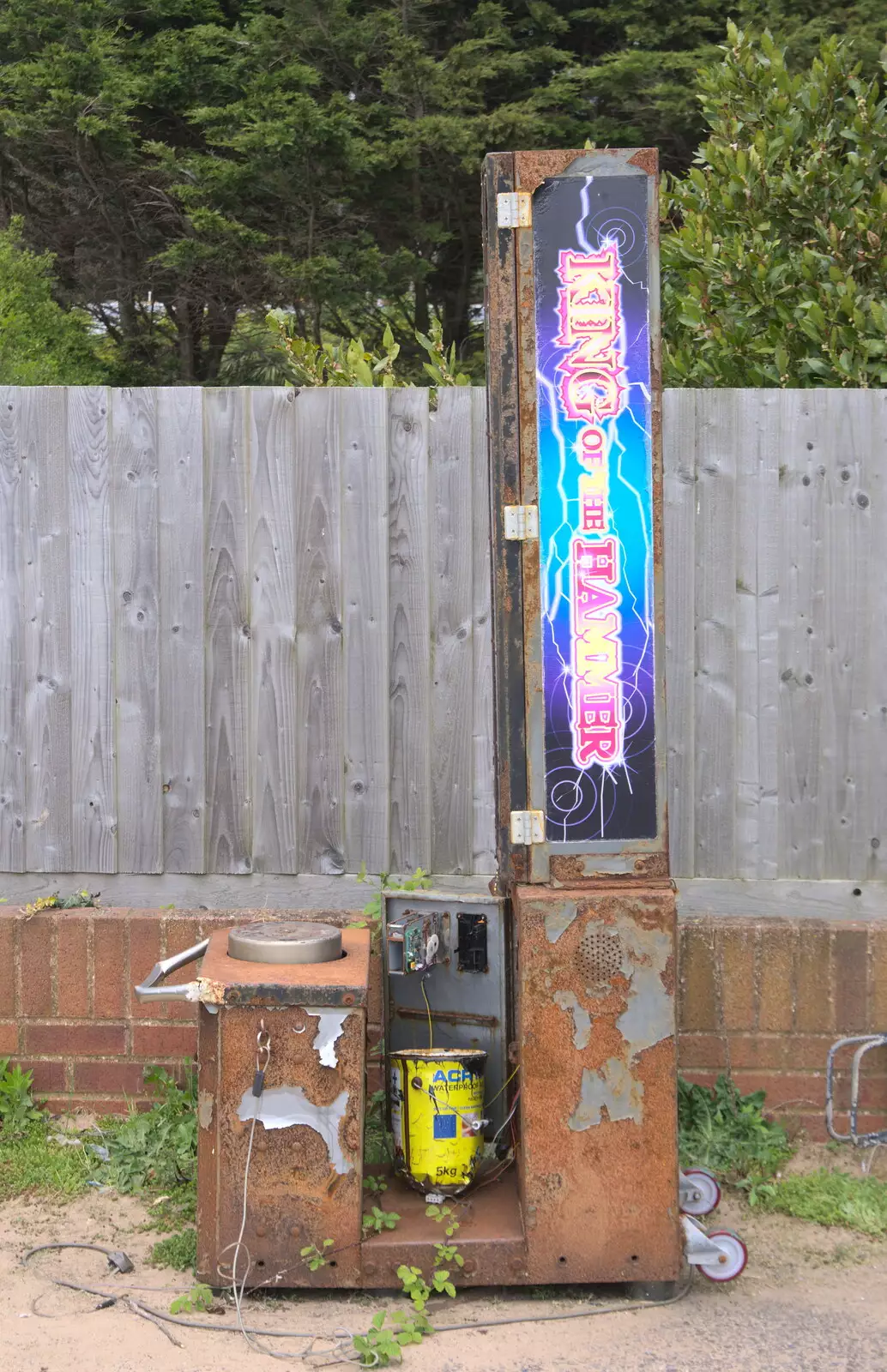 An old fairground hammer-strength machine, from Grandma J's and a Day on the Beach, Spreyton and Exmouth, Devon - 13th April 2017