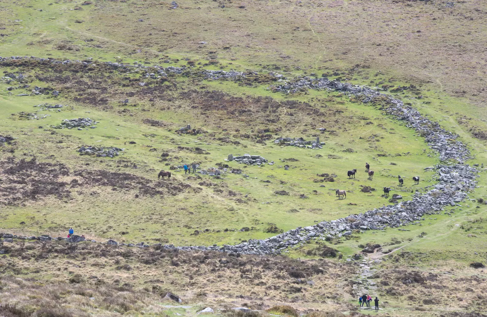 Grimspound's circular wall, from A Barbeque, Grimspound and Pizza, Dartmoor and Exeter, Devon - 15th April 2017