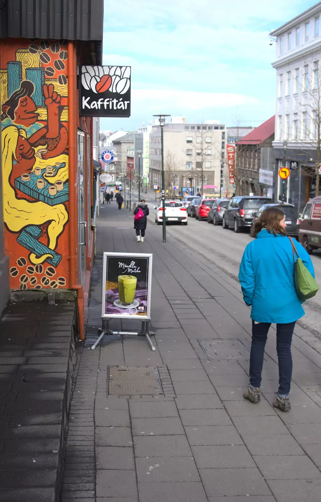 Isobel outside the café, from Hallgrímskirkja Cathedral and Whale Watching, Reykjavik - 21st April 2017