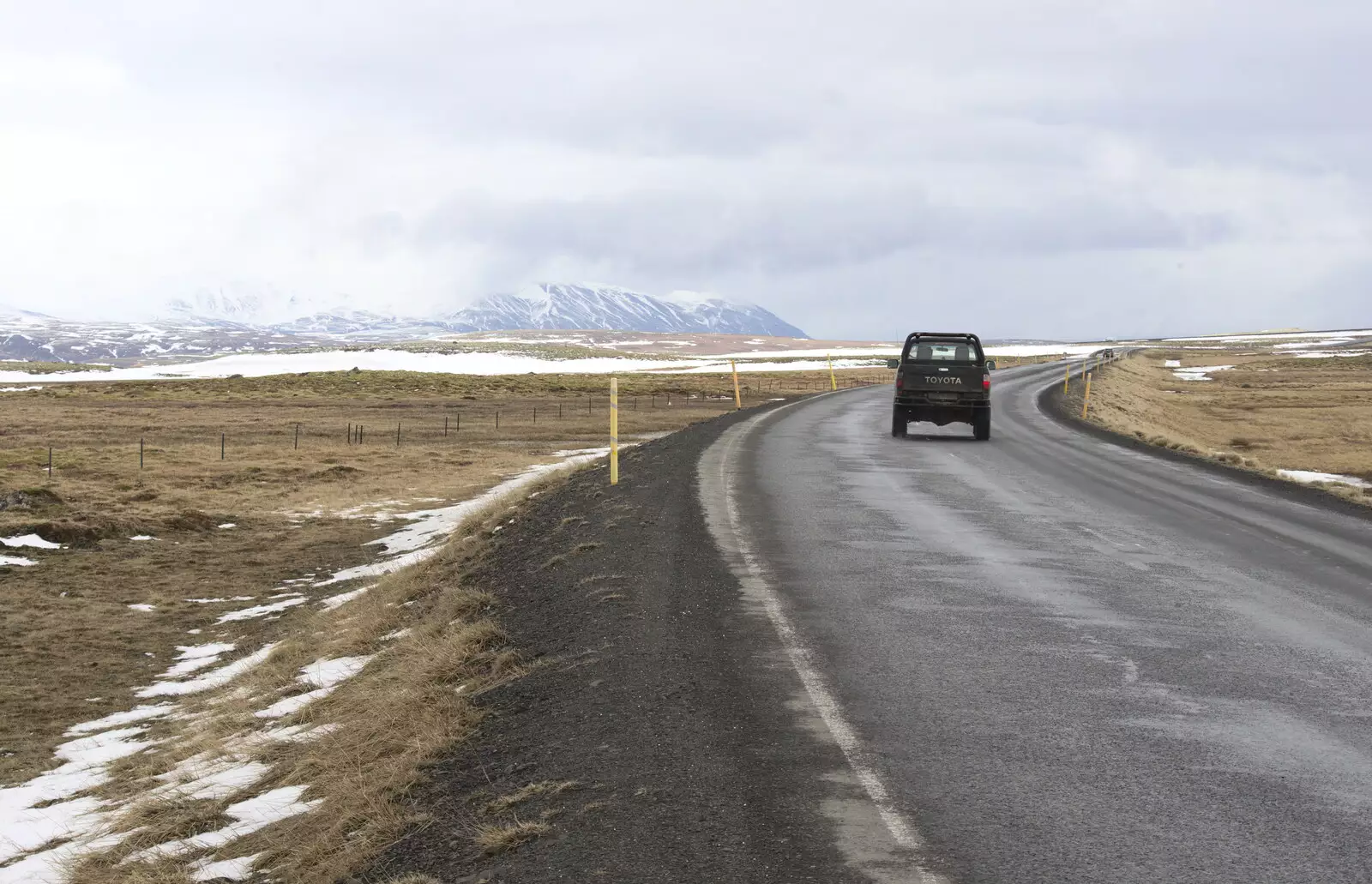 A 4x4 heads off to the mountains, from The Golden Circle of Ísland, Iceland - 22nd April 2017