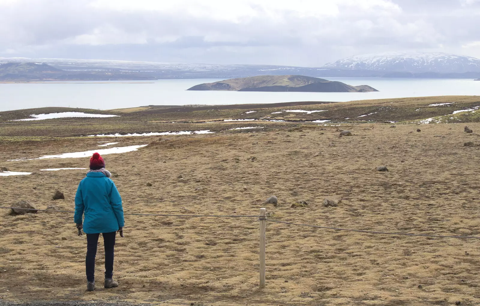 Isobel looksout over a lake, from The Golden Circle of Ísland, Iceland - 22nd April 2017