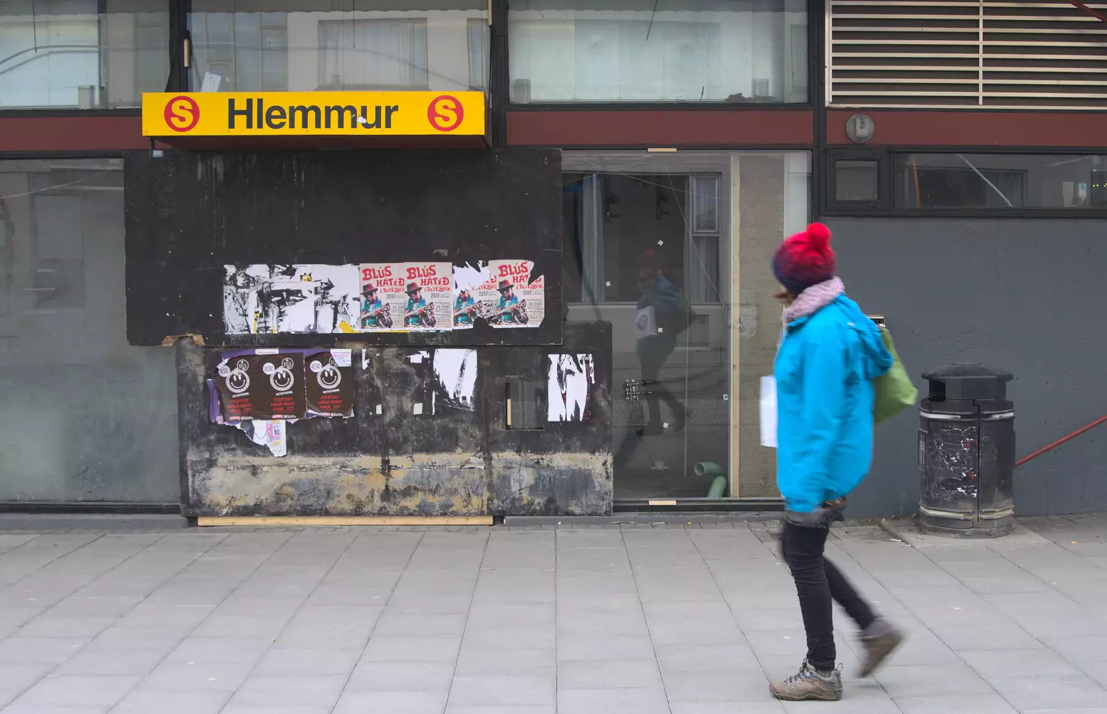 Isobel near the bus station in Hlemmur, from Stríðsminjar War Relics, Perlan and Street Art, Reykjavik, Iceland - 23rd April 2017