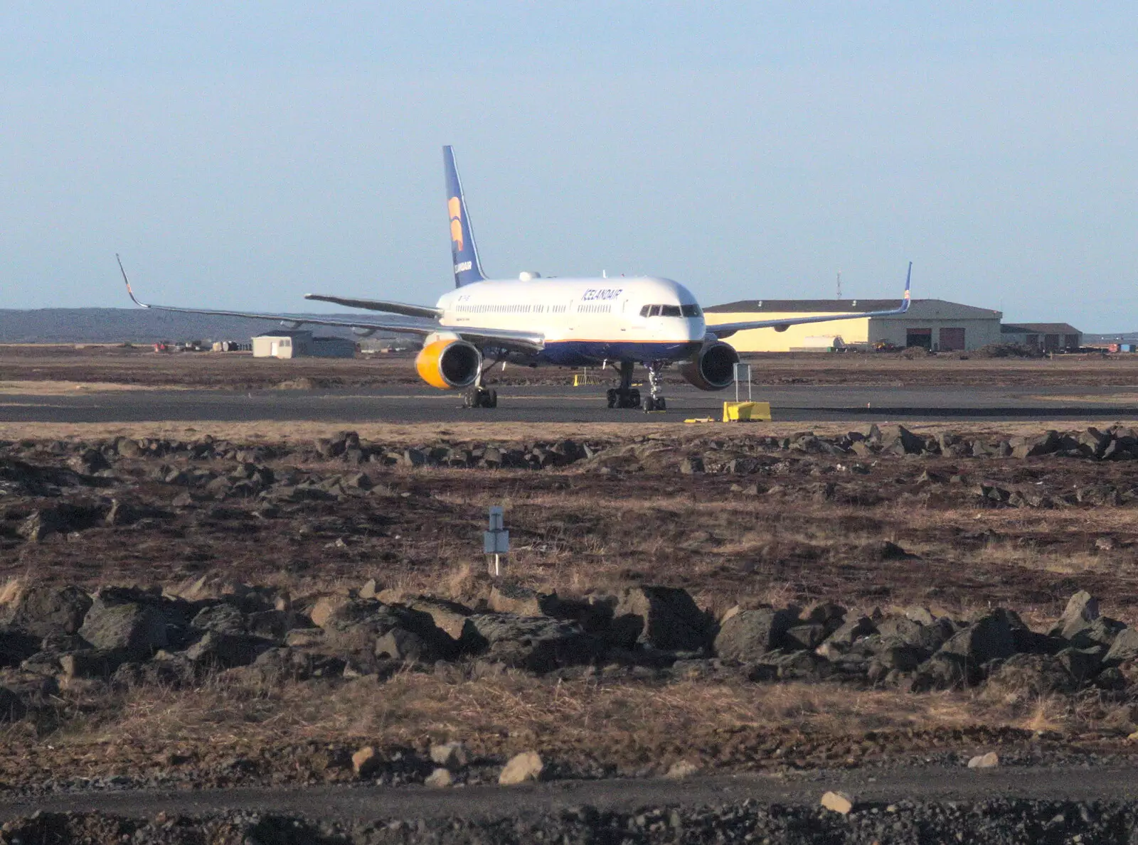 An IcelandAir 737, from The Journey Home, Reykjavik, London and Brantham - 24th April 2017