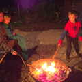 Campfires, Oaksmere Building and a BSCC Bike Ride, Brome, Suffolk - 4th May 2017, Isobel, Harry and Fred around the fire