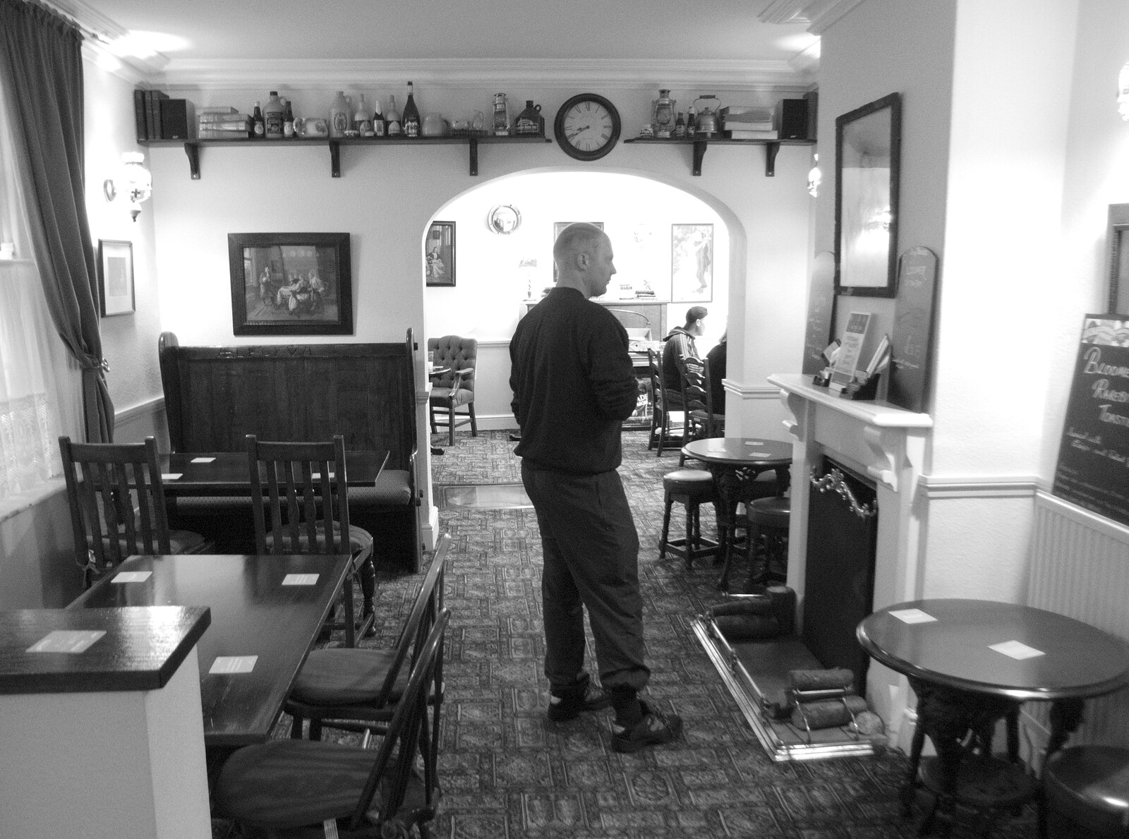Paul in the Six Bells, Gislingham from Campfires, Oaksmere Building and a BSCC Bike Ride, Brome, Suffolk - 4th May 2017