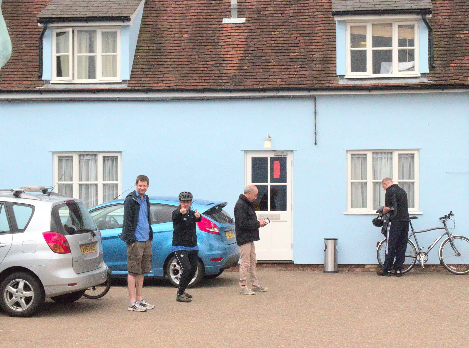 Suey gives it all the thumbs up, from The Last-Ever BSCC Weekend Away Bike Ride, Thaxted, Essex - 6th May 2017