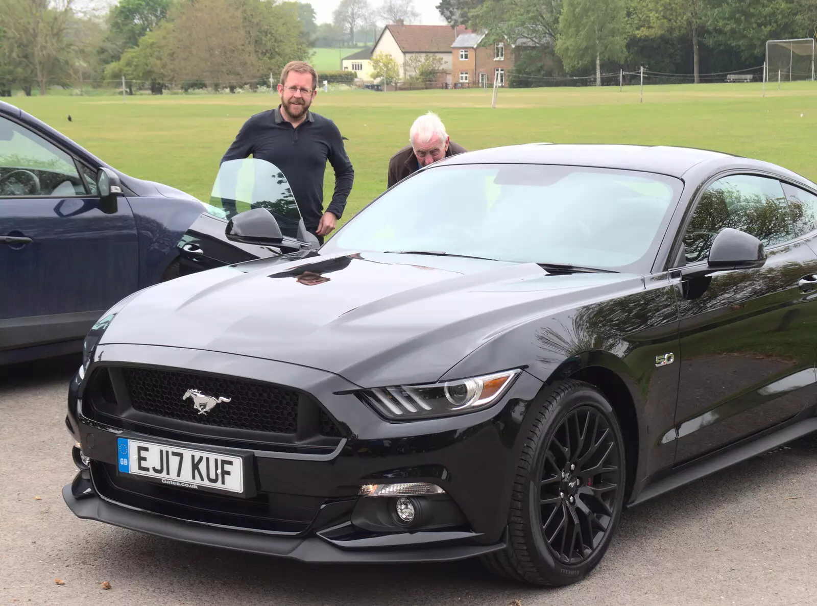 Colin gets some sort of 'Mustang Envy', from The Last-Ever BSCC Weekend Away Bike Ride, Thaxted, Essex - 6th May 2017