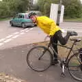 Apple gets off his steed, The Last-Ever BSCC Weekend Away Bike Ride, Thaxted, Essex - 6th May 2017