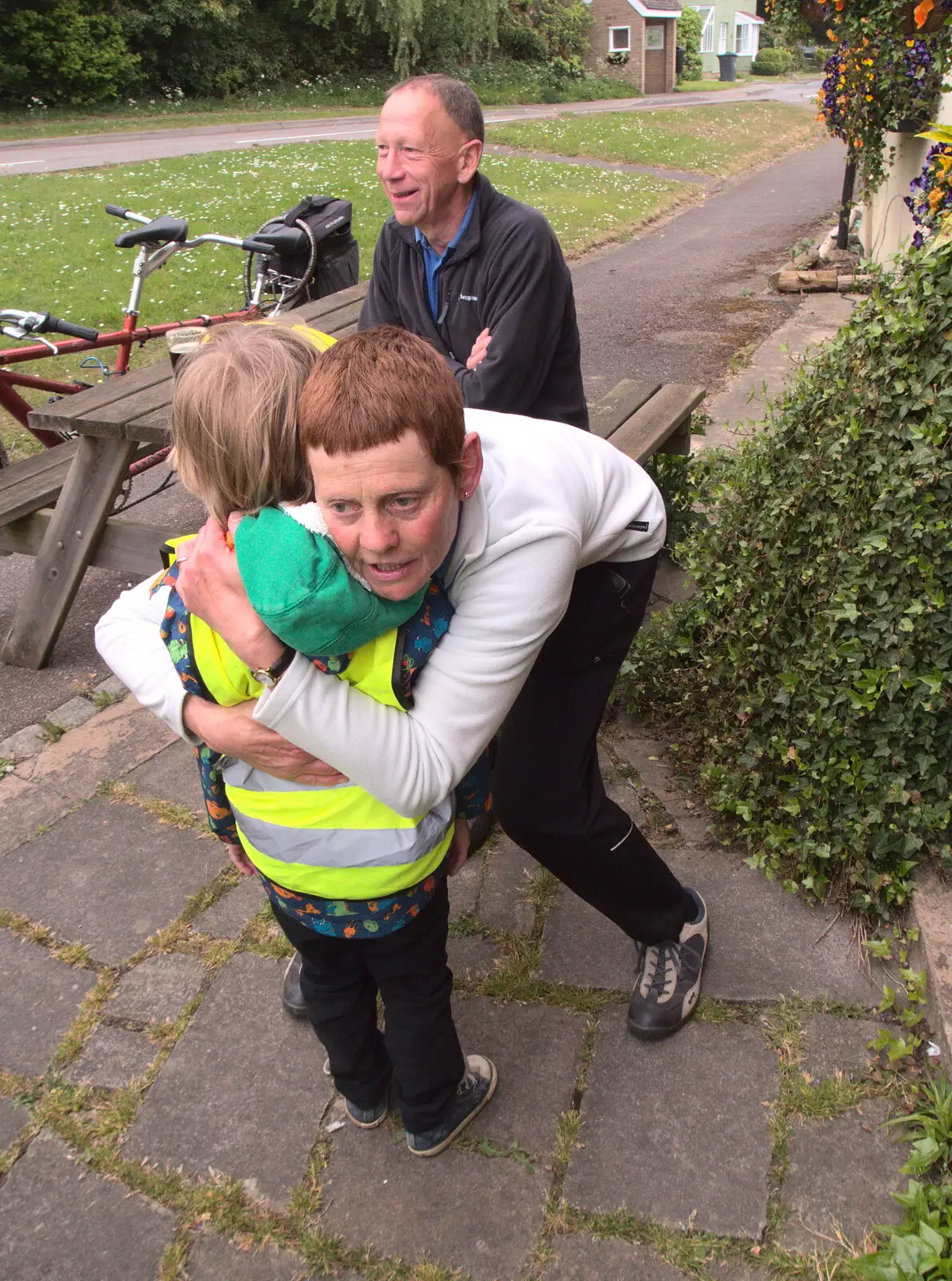 Pippa gives Harry a hug. Harry likes hugs, from The Last-Ever BSCC Weekend Away Bike Ride, Thaxted, Essex - 6th May 2017