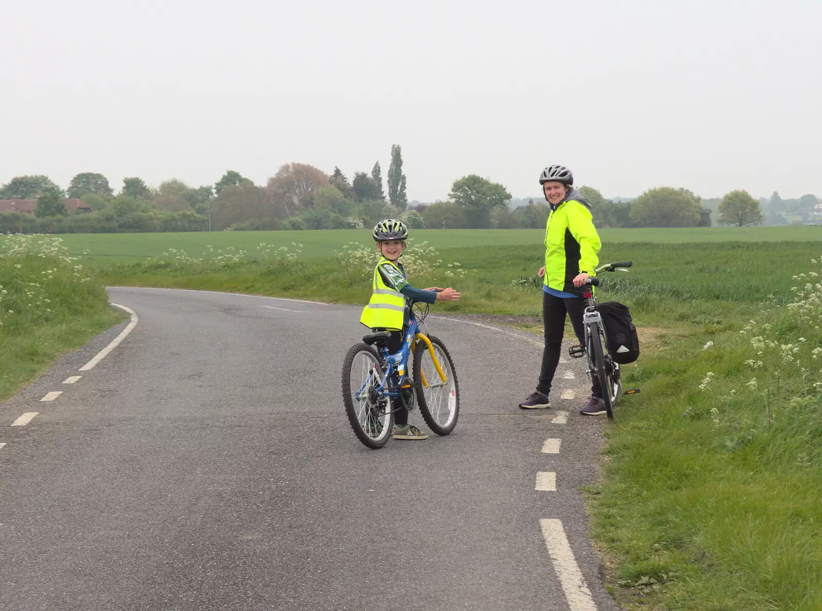 Fred and Isobel, from The Last-Ever BSCC Weekend Away Bike Ride, Thaxted, Essex - 6th May 2017