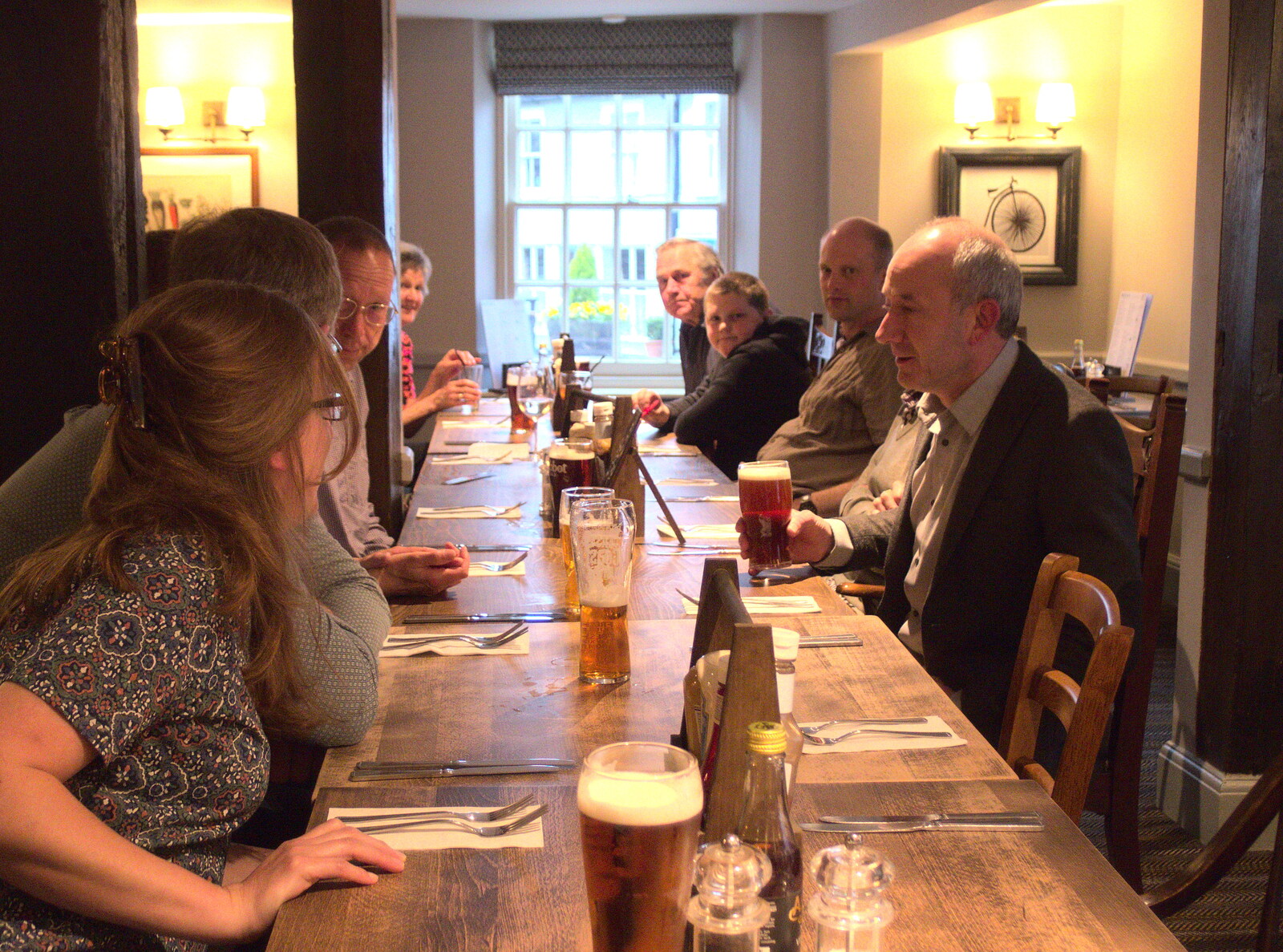The BSCC do dinner at the Swan, Thaxted from The Last-Ever BSCC Weekend Away Bike Ride, Thaxted, Essex - 6th May 2017