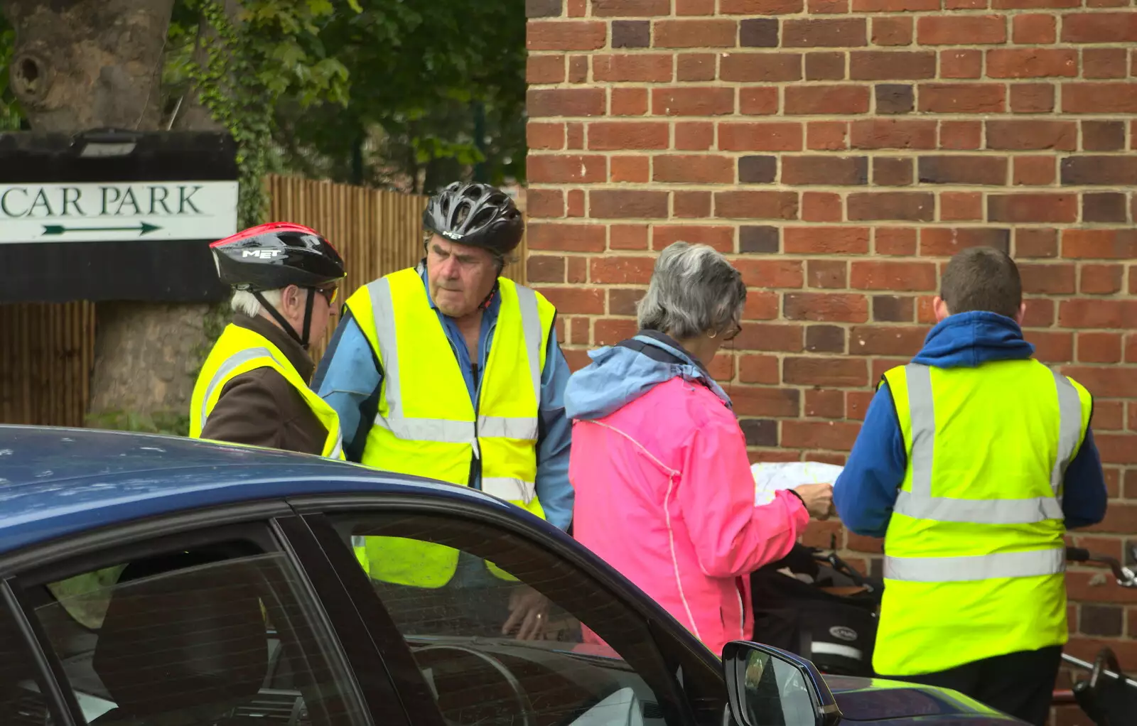 the Saga group heads off, from The Last-Ever BSCC Weekend Away Bike Ride, Thaxted, Essex - 6th May 2017