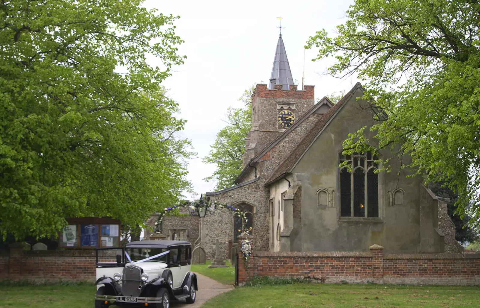 There's a wedding at St. Mary's Church, from The Last-Ever BSCC Weekend Away Bike Ride, Thaxted, Essex - 6th May 2017