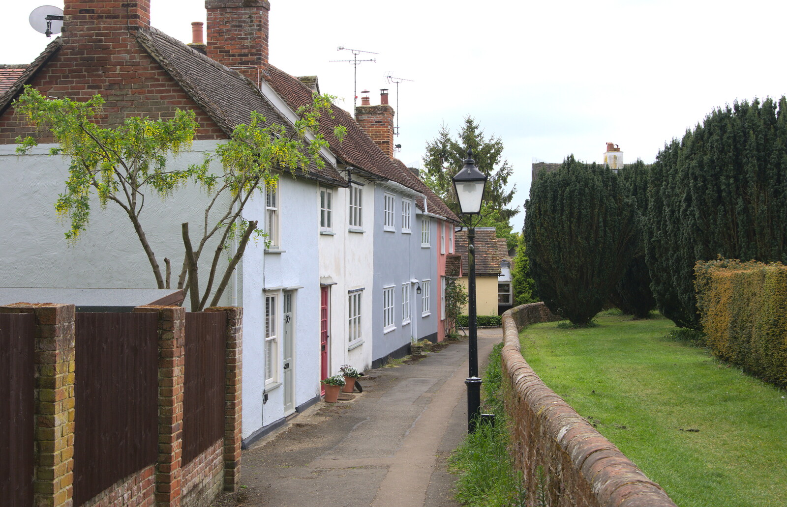 Wandering down Almshouses from A Postcard From Thaxted, Essex - 7th May 2017