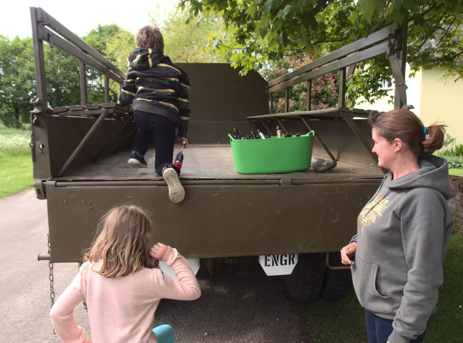 Clive gets the truck out, from Clive and Suzanne's Party, Braisworth, Suffolk - 21st May 2017