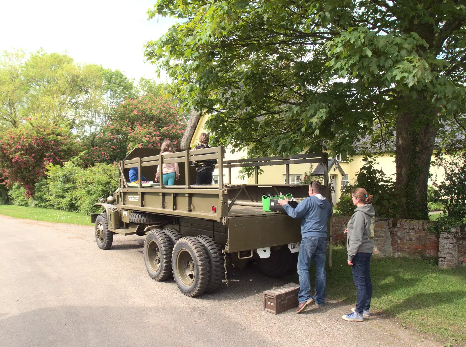 Isobel waits to get on the truck, from Clive and Suzanne's Party, Braisworth, Suffolk - 21st May 2017