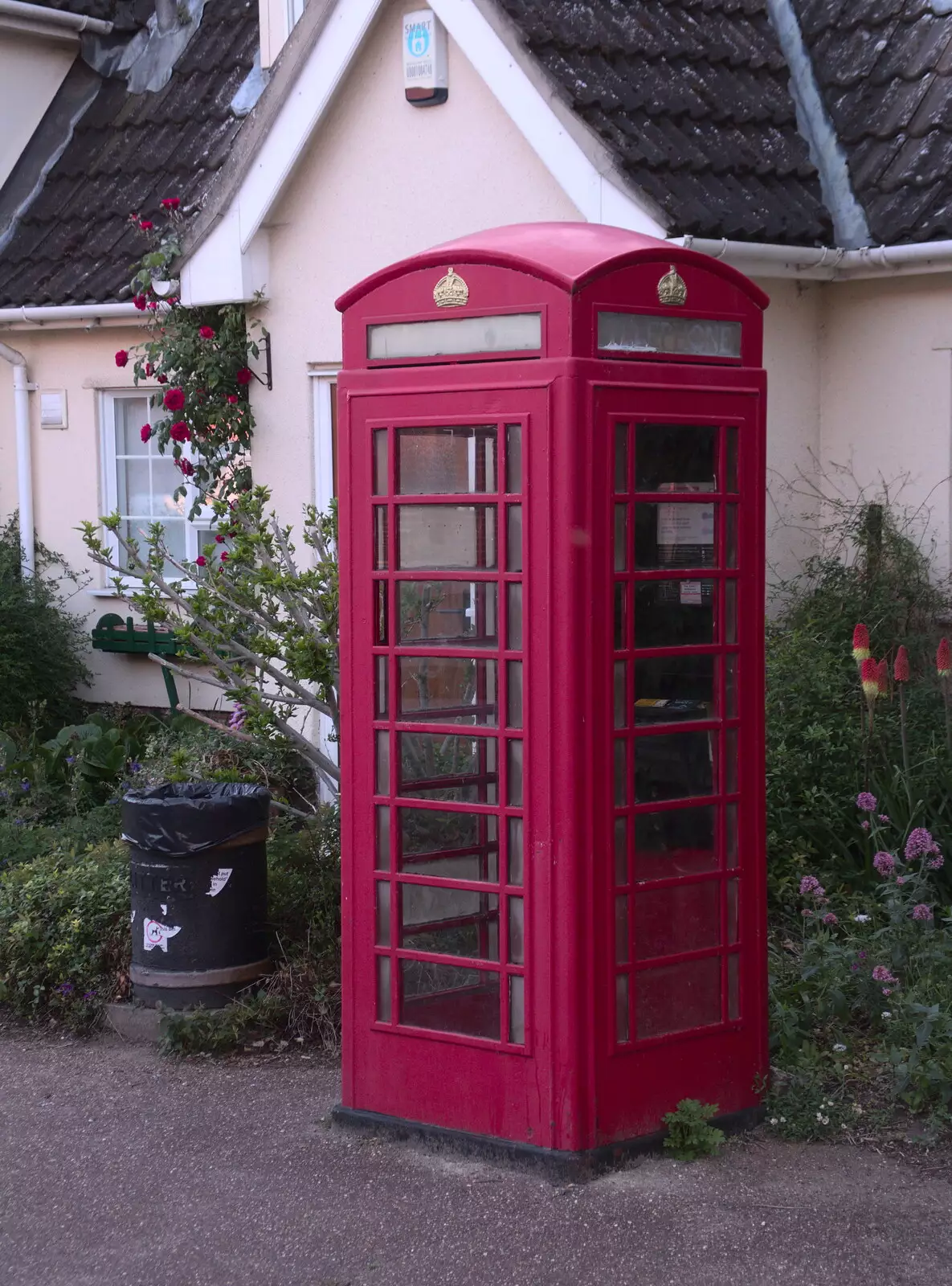 A K6 phone box in Botesdale, from Badders, Bike Rides and a Birthday, Suffolk - 26th May 2017