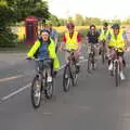 The BSCC rides past the Mellis Railway Tavern, The BSCC Rides to the Six Bells, Gislingham, Suffolk - 1st June 2017