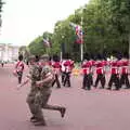 The army runs out, The BSCC at the Mellis Railway and The Swan, Brome, Suffolk - 8th June 2017