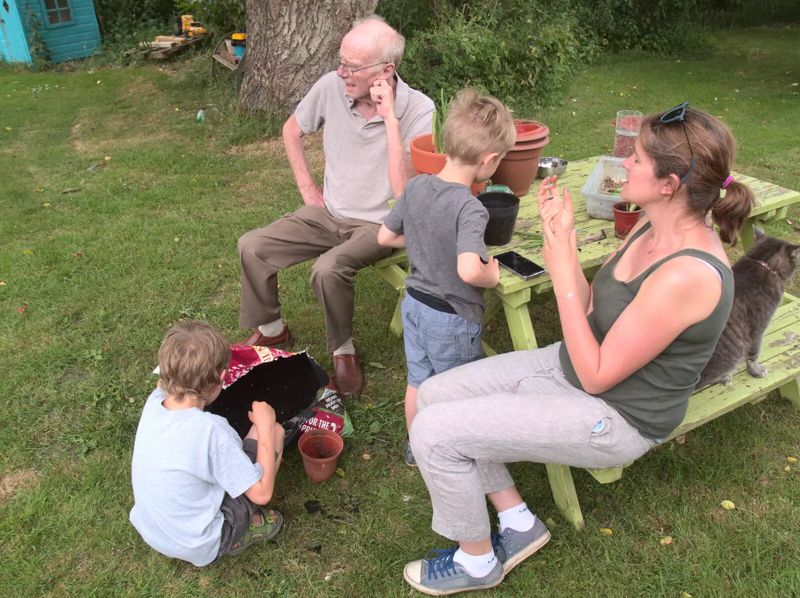 Grandad, The Boys and Isobel hang out in the garden, from The Real Last Night of the Swan Inn, Brome, Suffolk - 24th June 2017