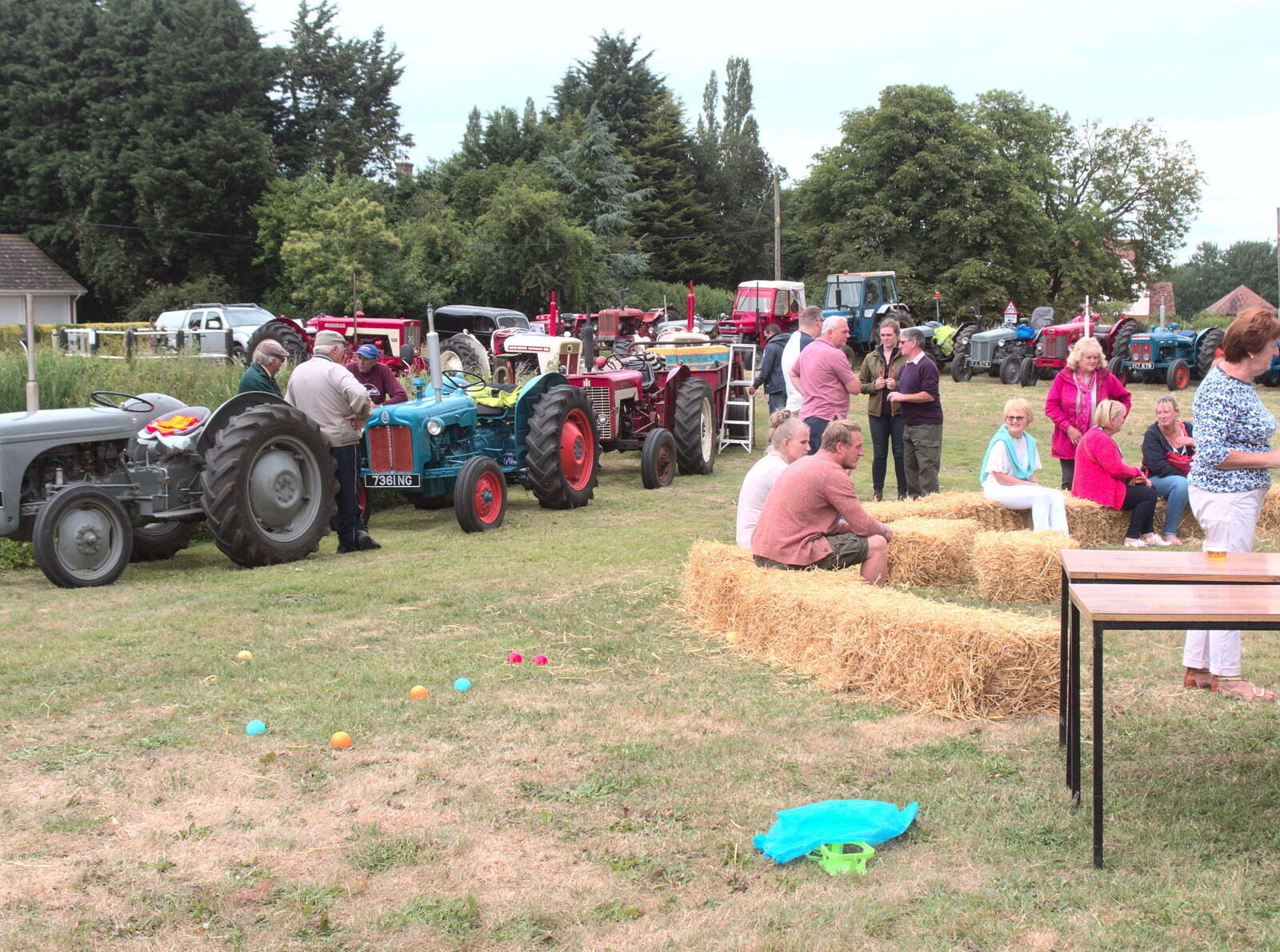 The vintage tractors have turned up from Thrandeston Pig, Little Green, Thrandeston, Suffolk - 25th June 2017