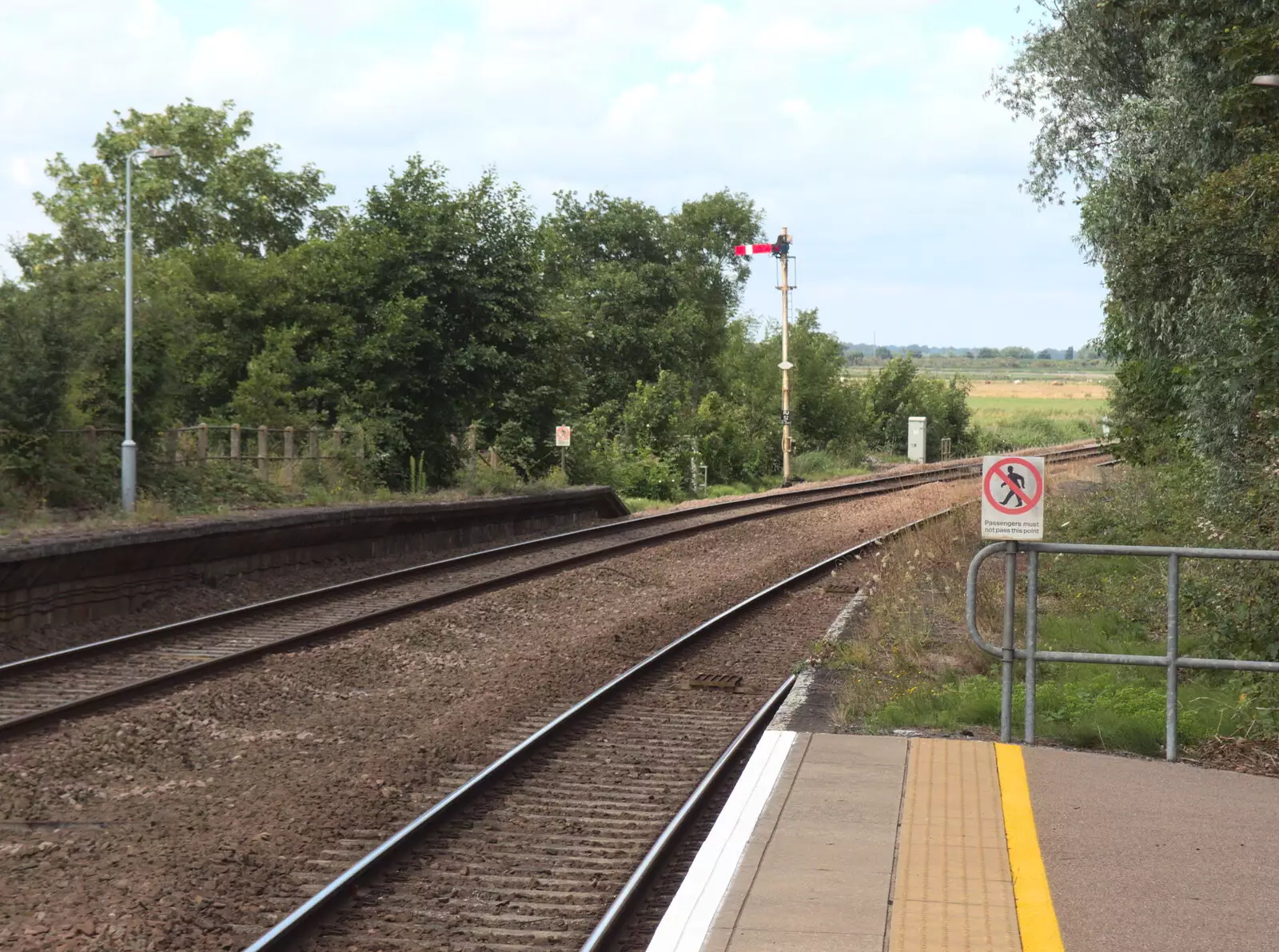 Looking back up the line towards Norwich, from The Humpty Dumpty Beer Festival, Reedham, Norfolk - 22nd July 2017