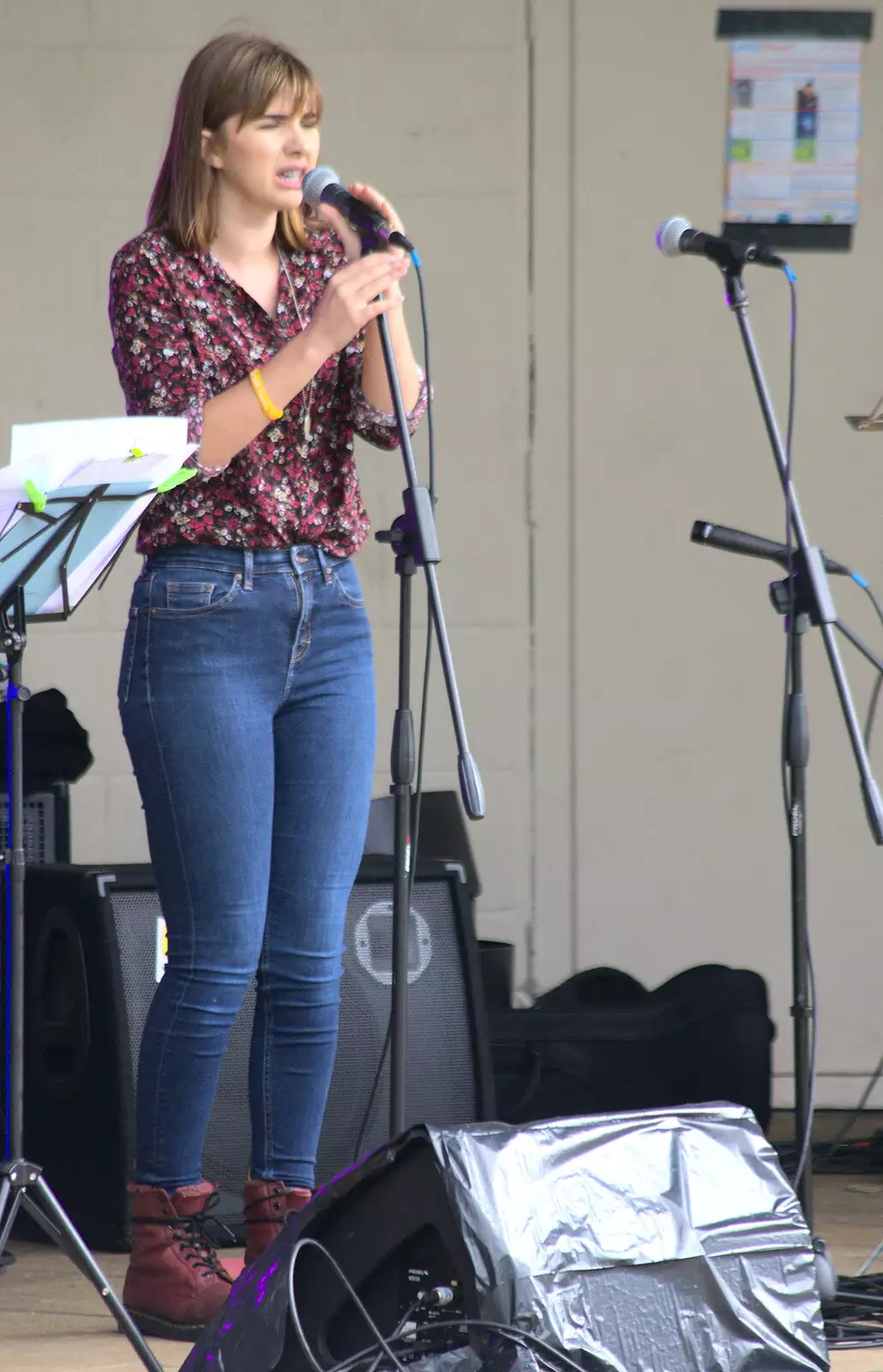 More soulful singing, from Diss Fest, or Singin' in the Rain, Diss, Norfolk - 23rd July 2017