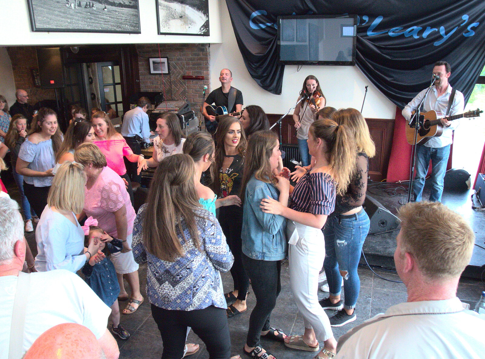 Dancing breaks out in Cable O'Leary's from Liverpool to Baile an Sceilg, County Kerry, Ireland - 30th July 2017