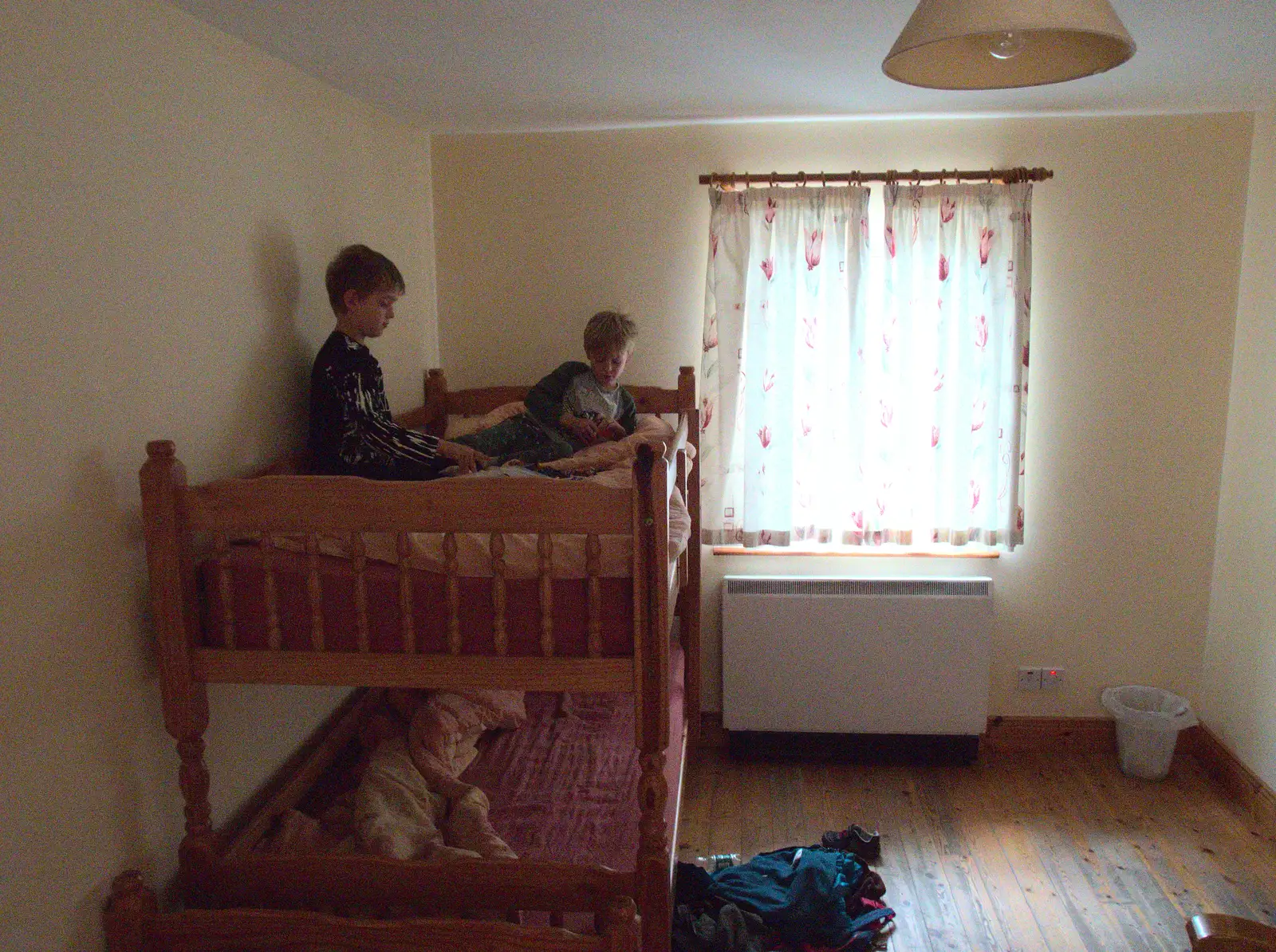 The boys in our Ballinskellig hostel room, from Baile an Sceilg to An tSnaidhme, Co. Kerry, Ireland - 31st July 2017