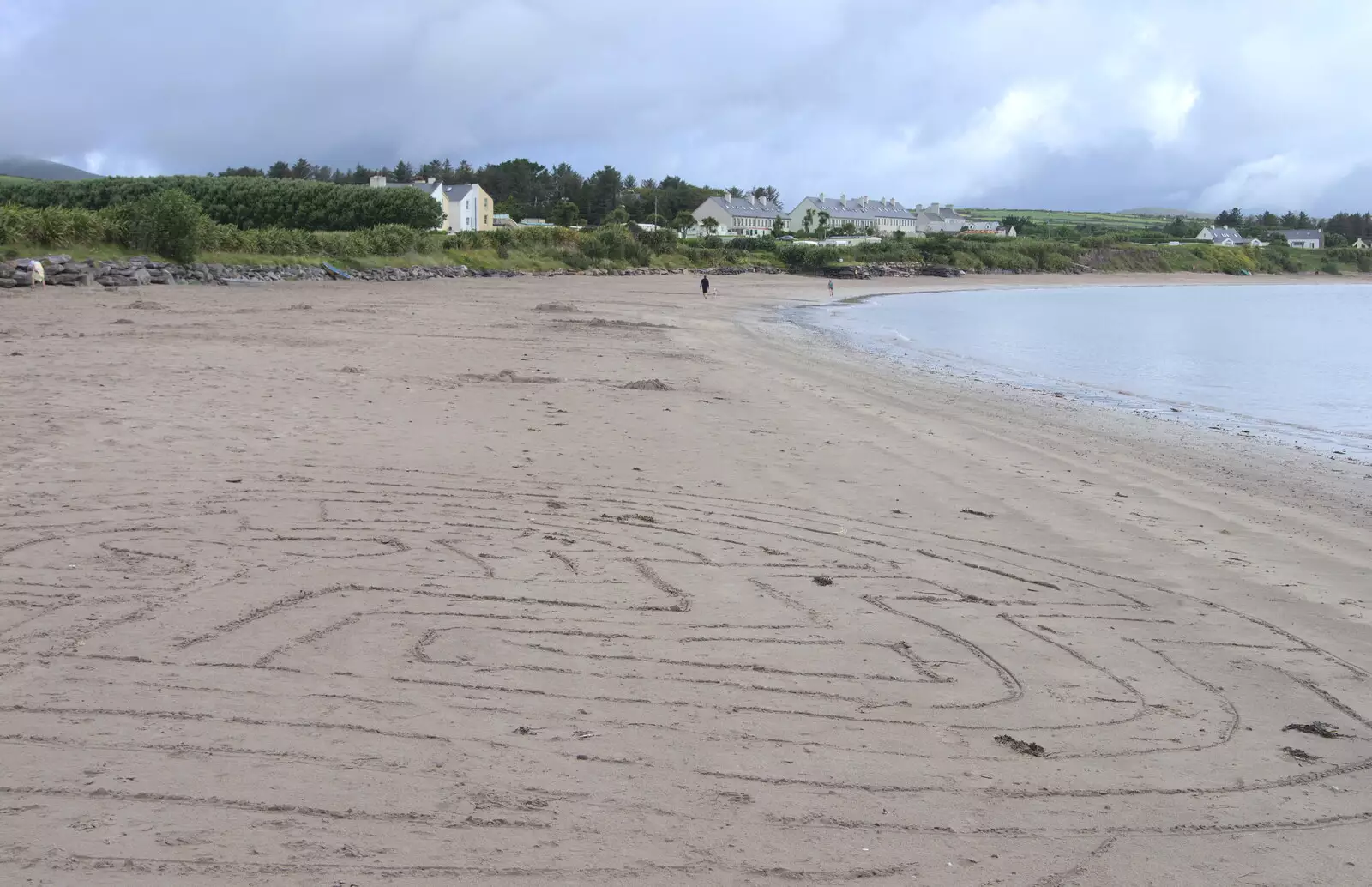 Someone's drawn a maze on the sand, from Baile an Sceilg to An tSnaidhme, Co. Kerry, Ireland - 31st July 2017