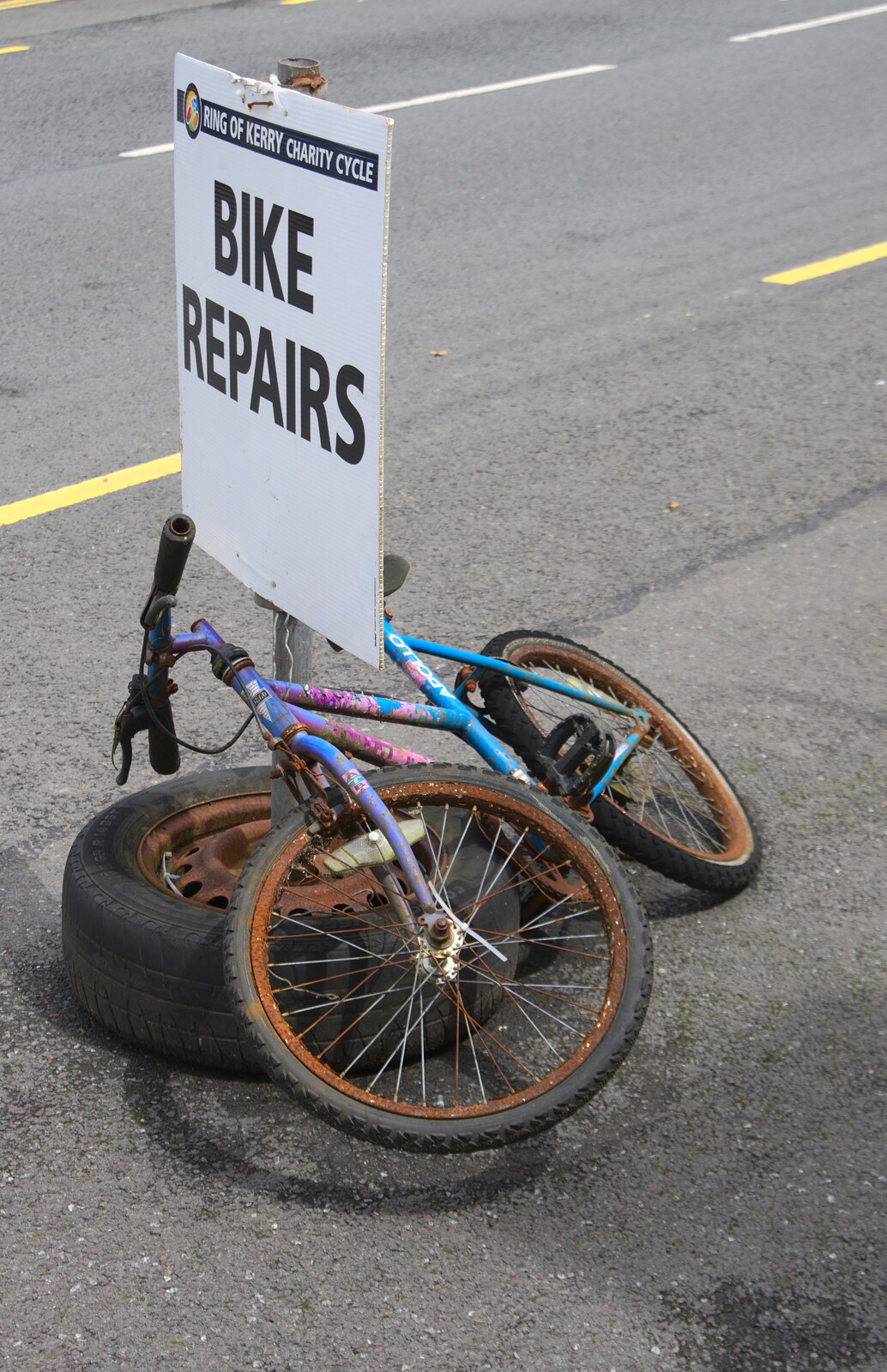 Ironic bike-repair sign from In The Sneem, An tSnaidhm, Kerry, Ireland - 1st August 2017