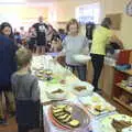 More sausages are brought out, The Annascaul 10k Run, Abha na Scáil, Kerry, Ireland - 5th August 2017