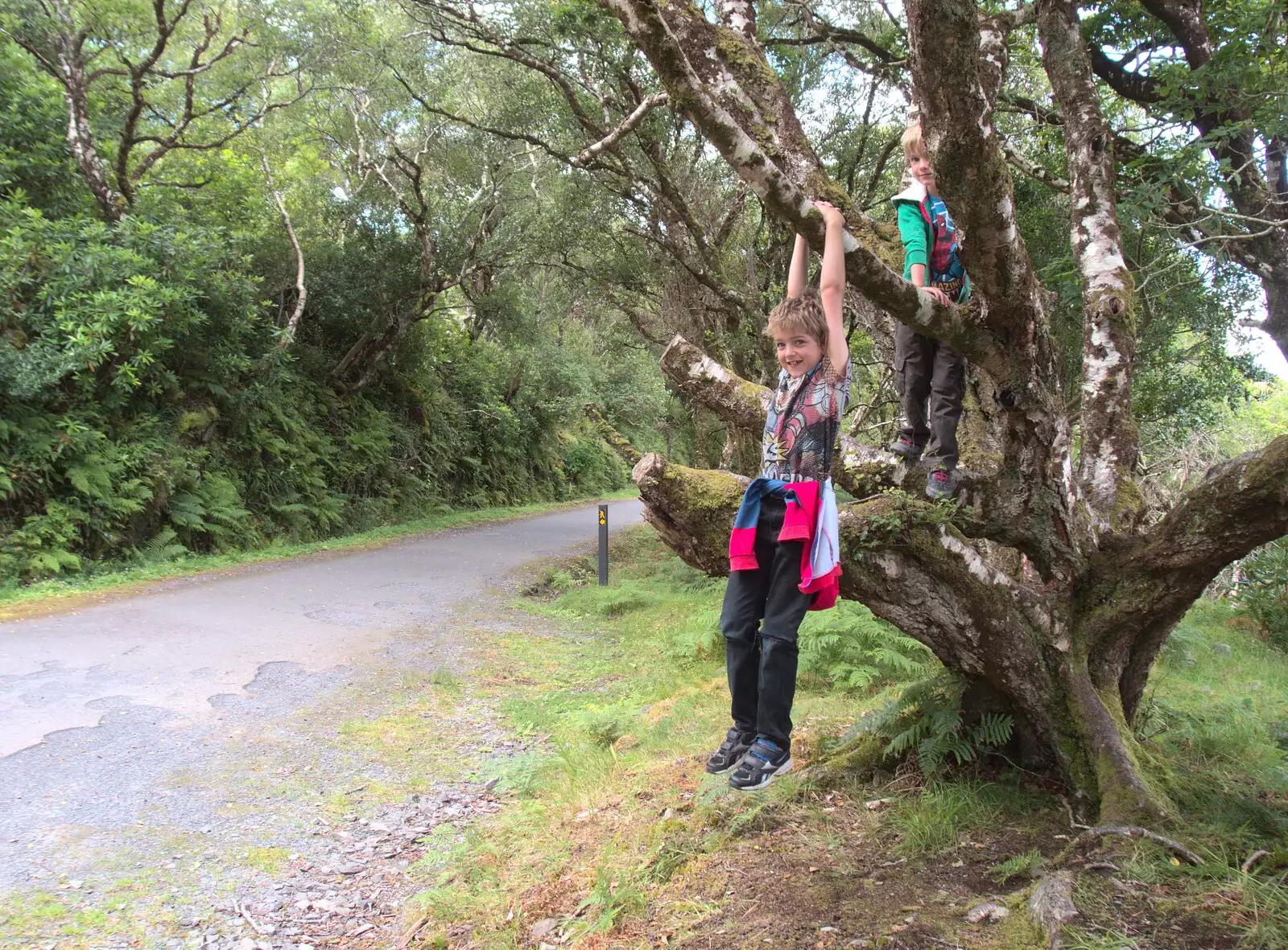 More hanging around, from A Bike Ride to Mulranny, County Mayo, Ireland - 9th August 2017