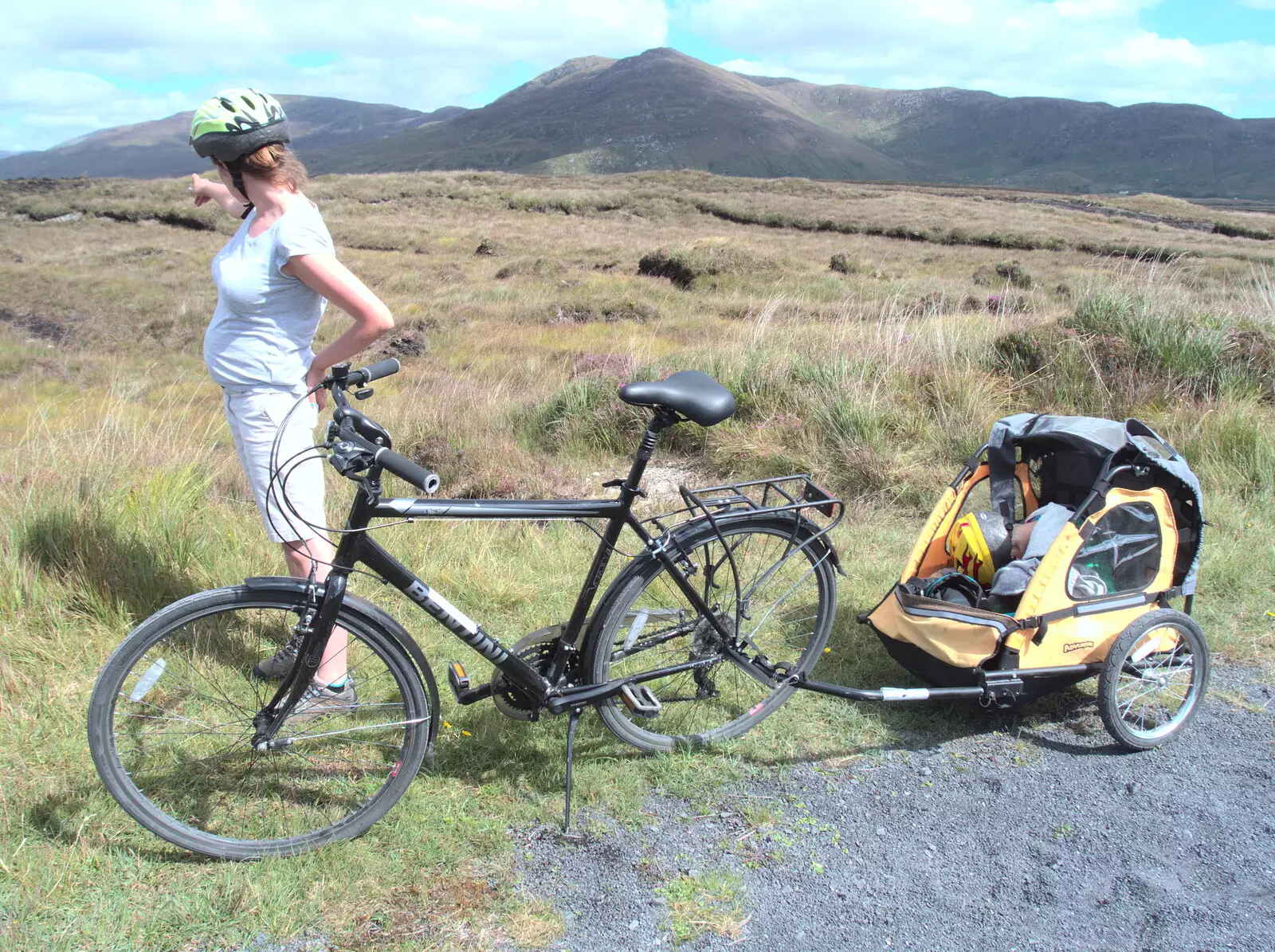 Isobel looks out, from A Bike Ride to Mulranny, County Mayo, Ireland - 9th August 2017