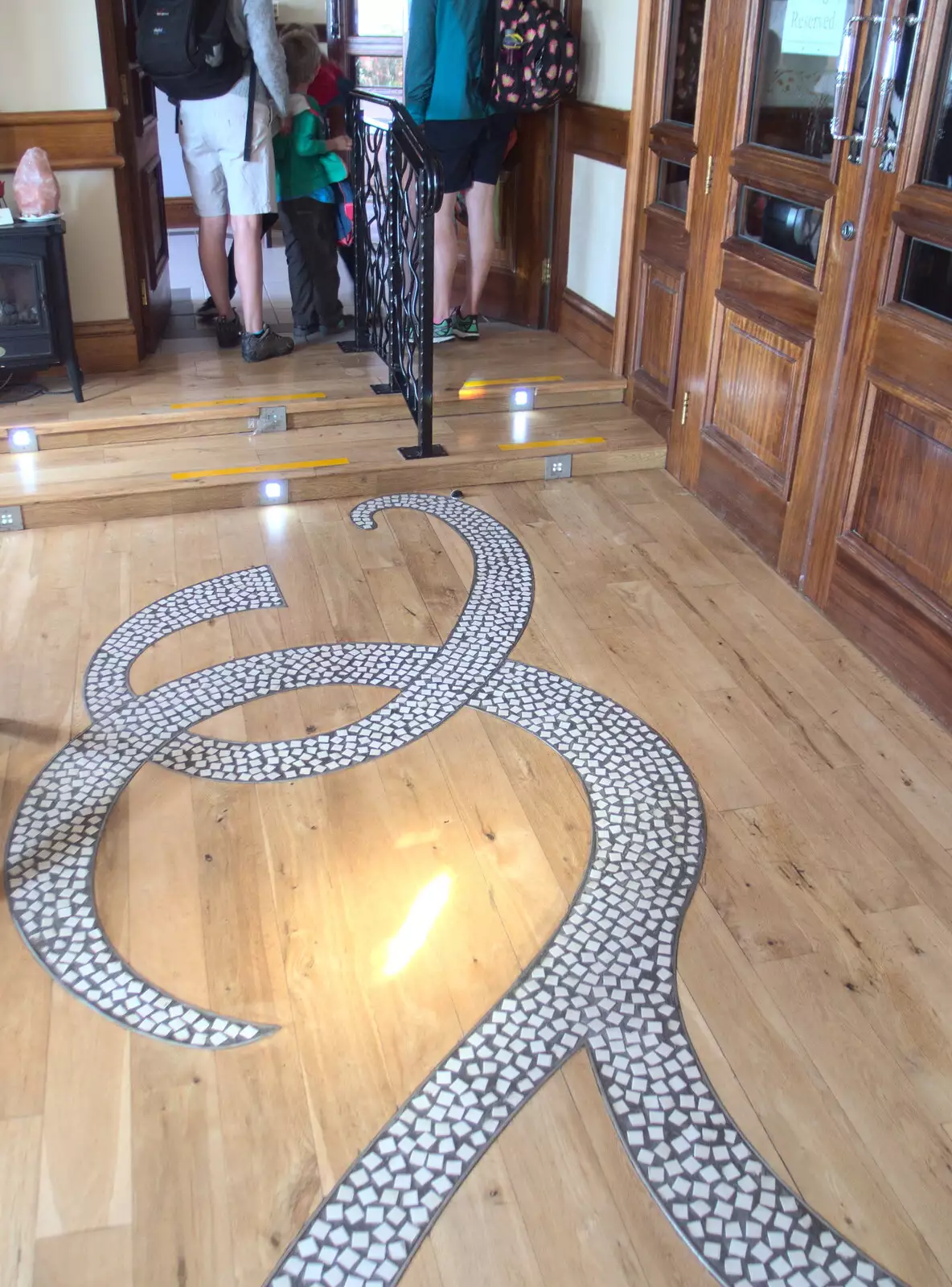 An interestin thing on the wooden floor, from A Bike Ride to Mulranny, County Mayo, Ireland - 9th August 2017