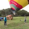 The basket lifts off, The BSCC at Yaxley and the Hoxne Beer Festival, Suffolk - 31st August 2017