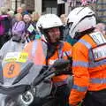 Two marshalls confer, The Tour of Britain Does Eye, Suffolk - 8th September 2017