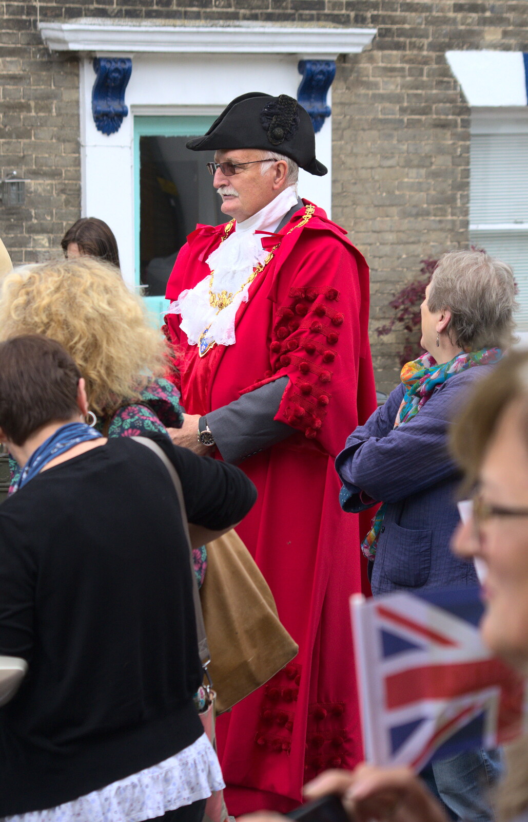 The mayor of Eye rocks up from The Tour of Britain Does Eye, Suffolk - 8th September 2017